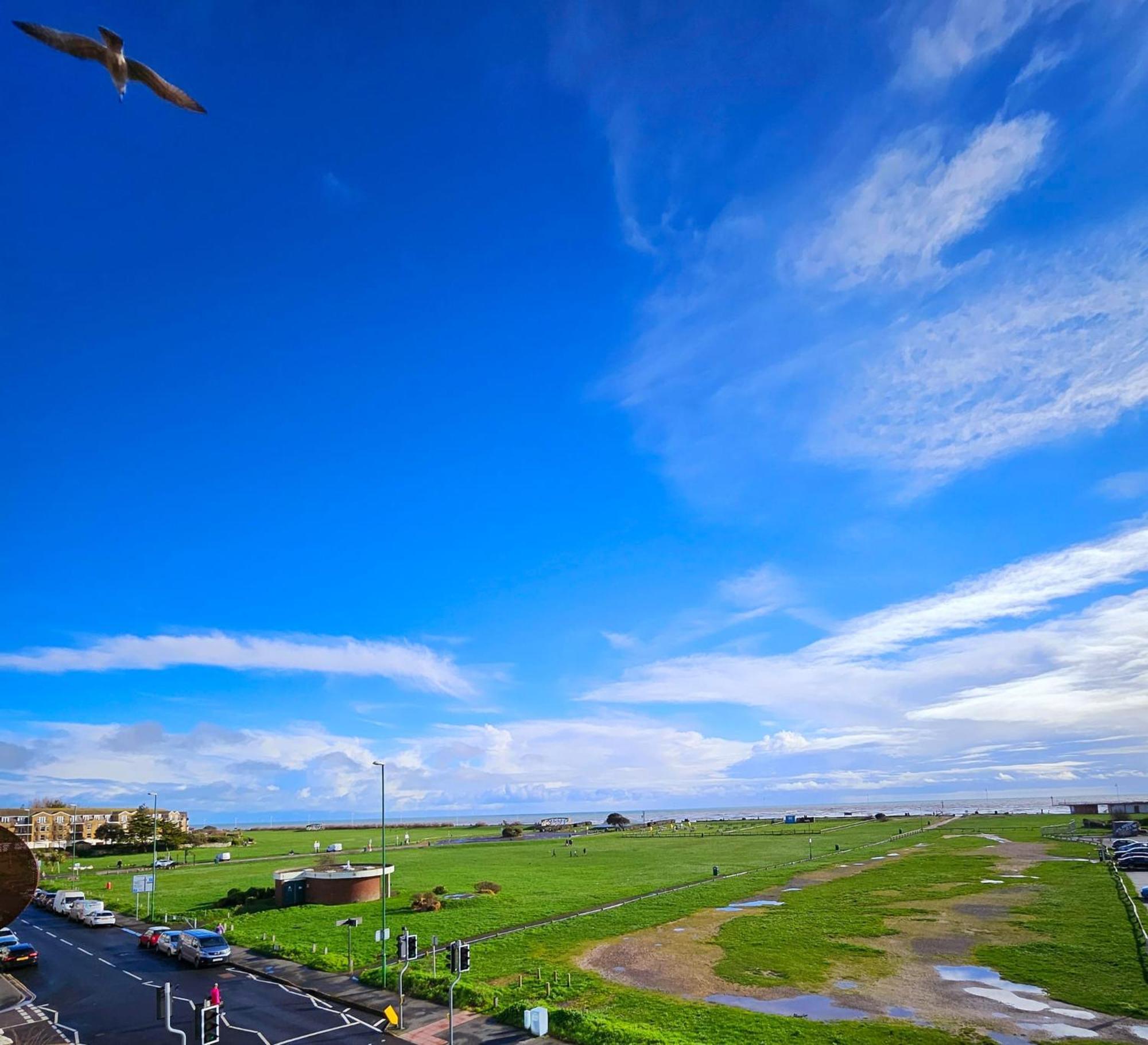 Seaview 2 Bedroom Apartment Littlehampton Eksteriør billede